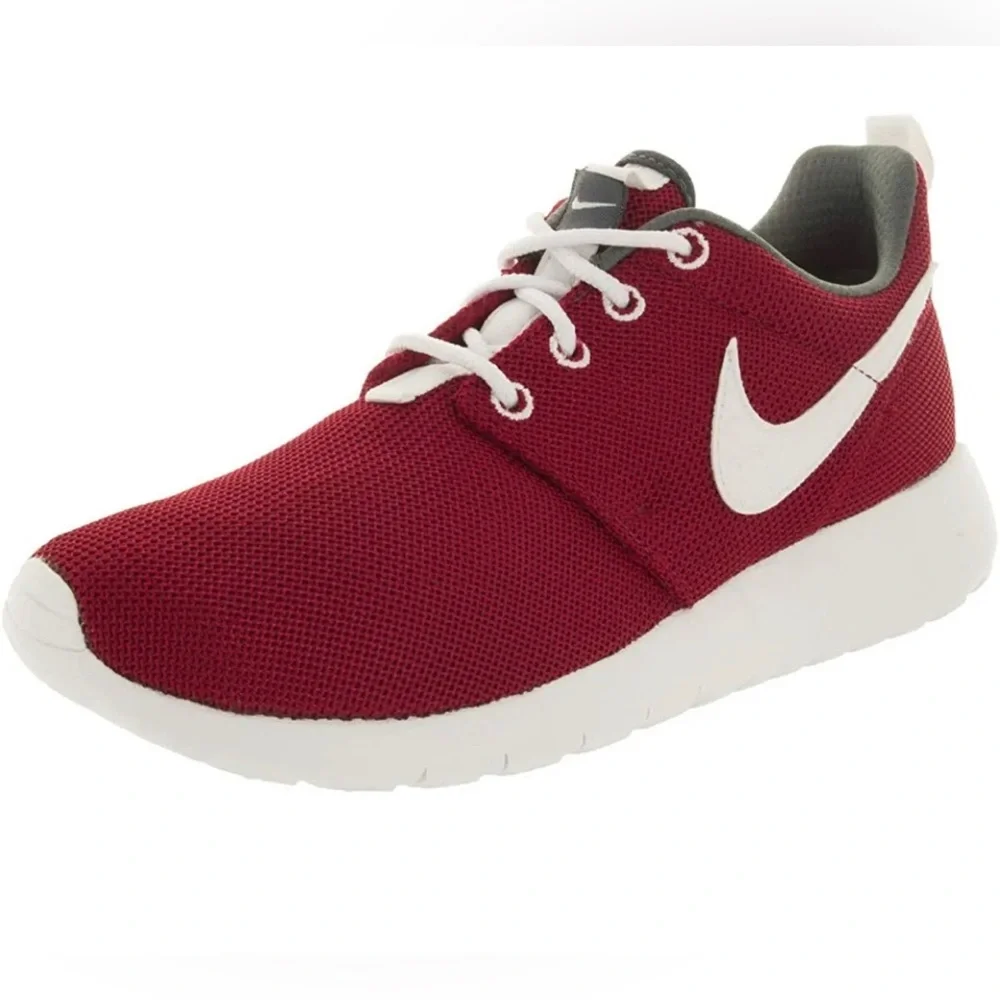 Red Nike Roshe Run
